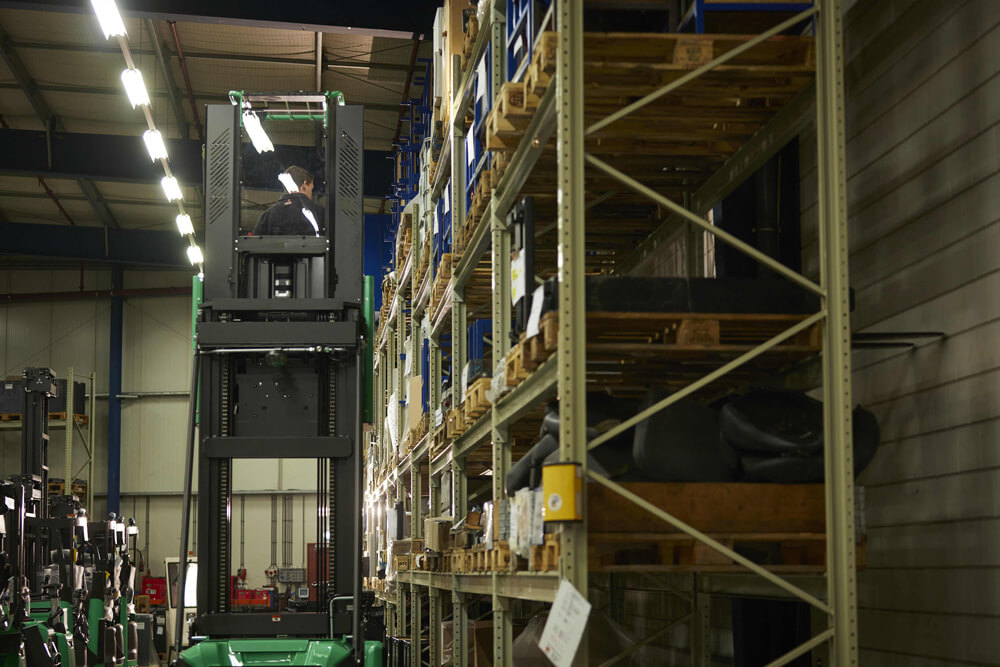 Mitsubishi-warehouse